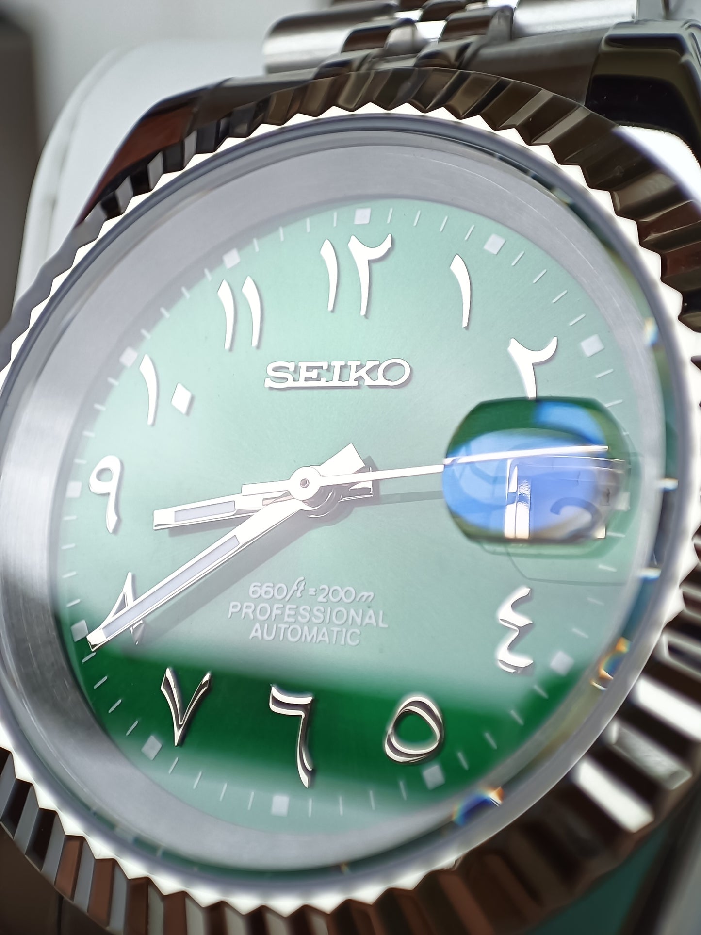 Seiko mod arabic green fluted