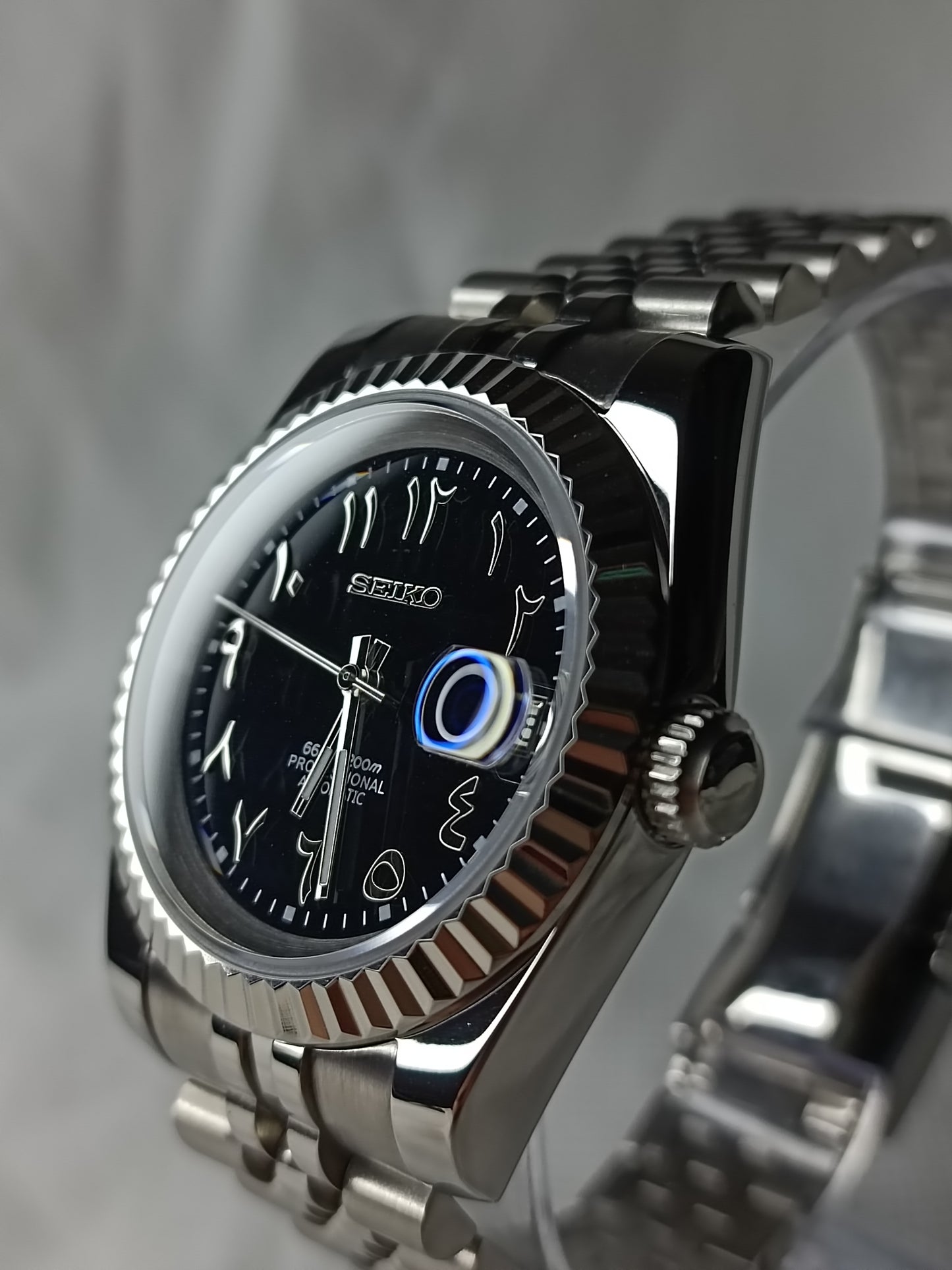 Seiko mod arabic black fluted